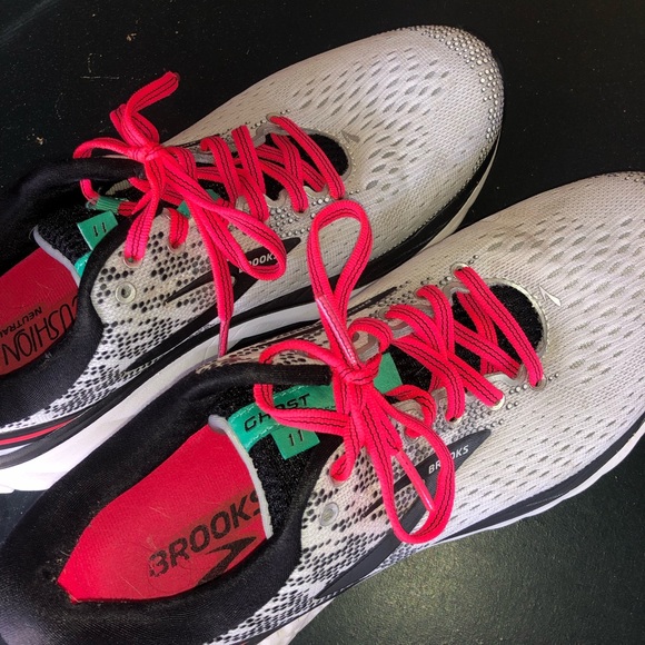 Brooks Shoes - Brooks sneakers